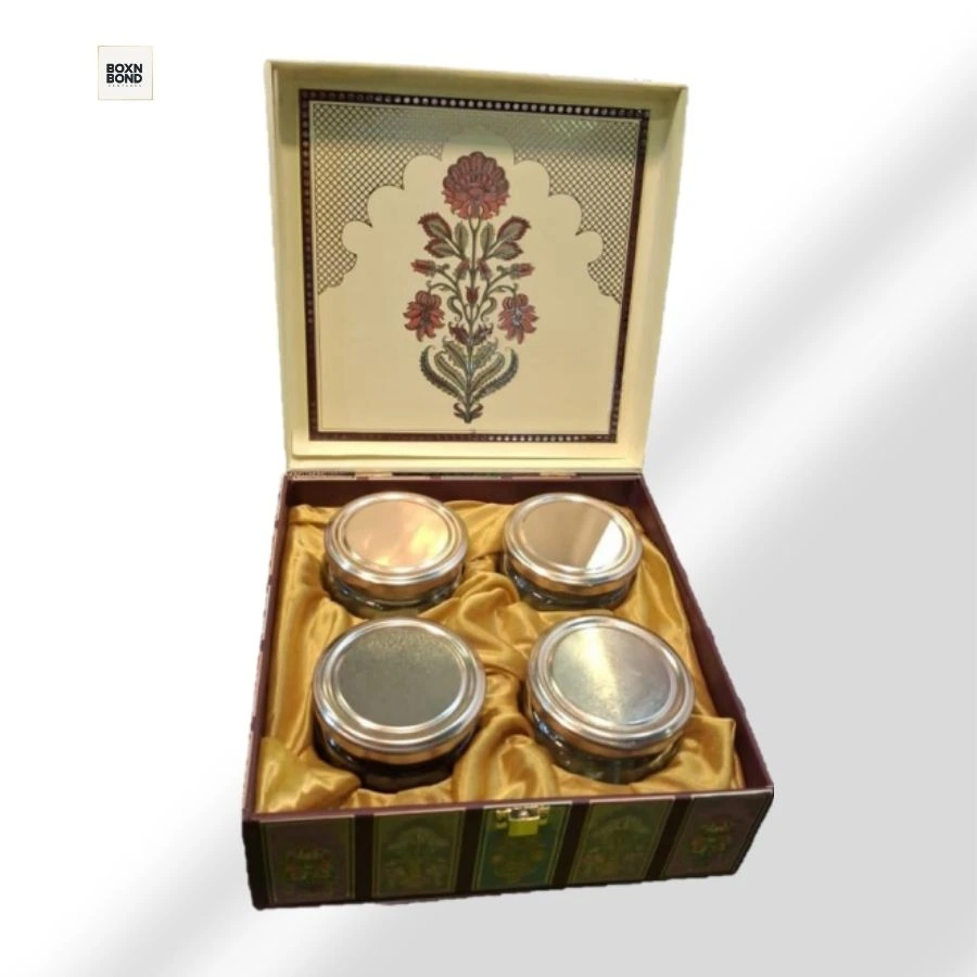 Box with 4 jar